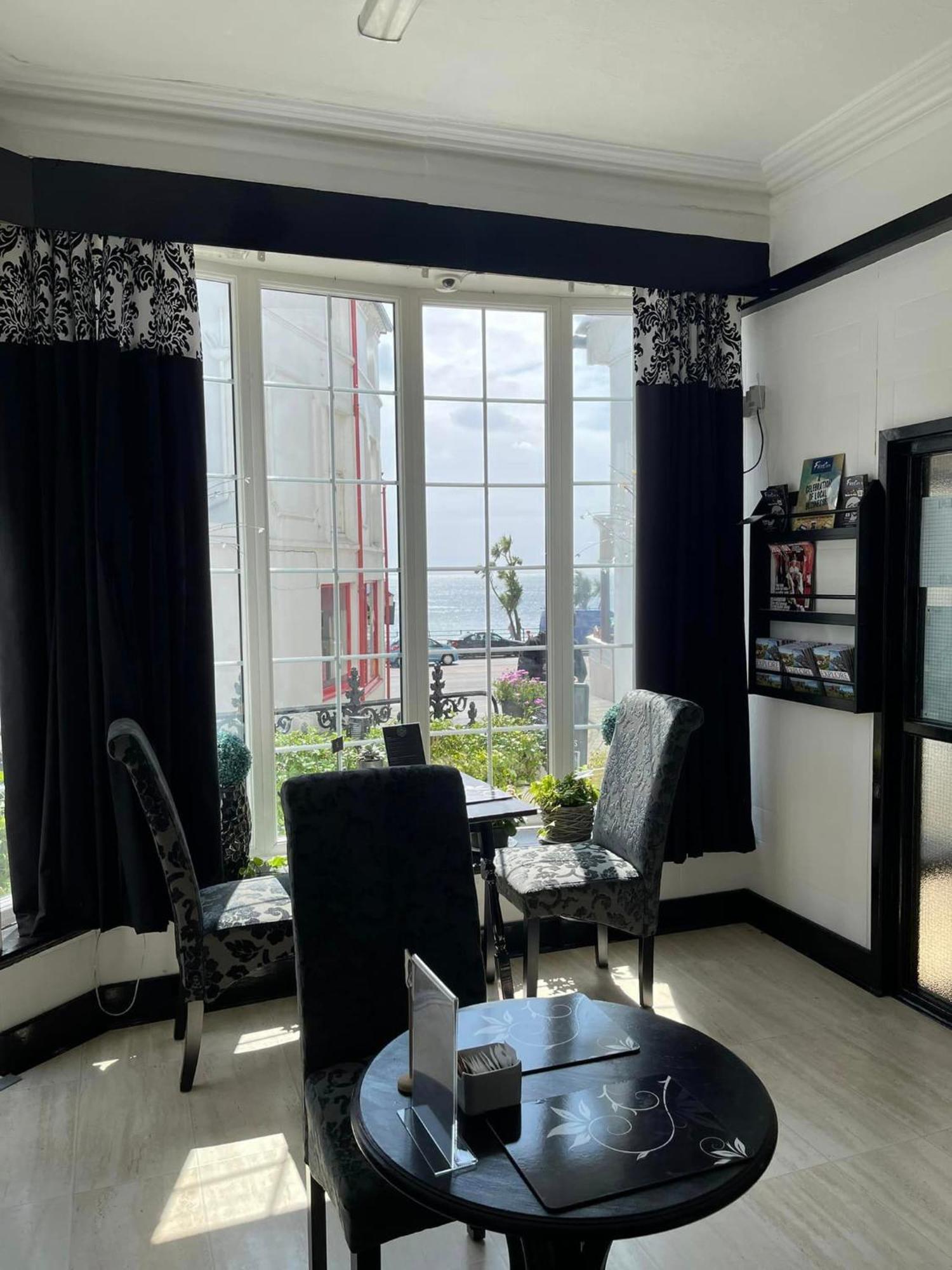 Edelweiss Guest House Douglas Ngoại thất bức ảnh