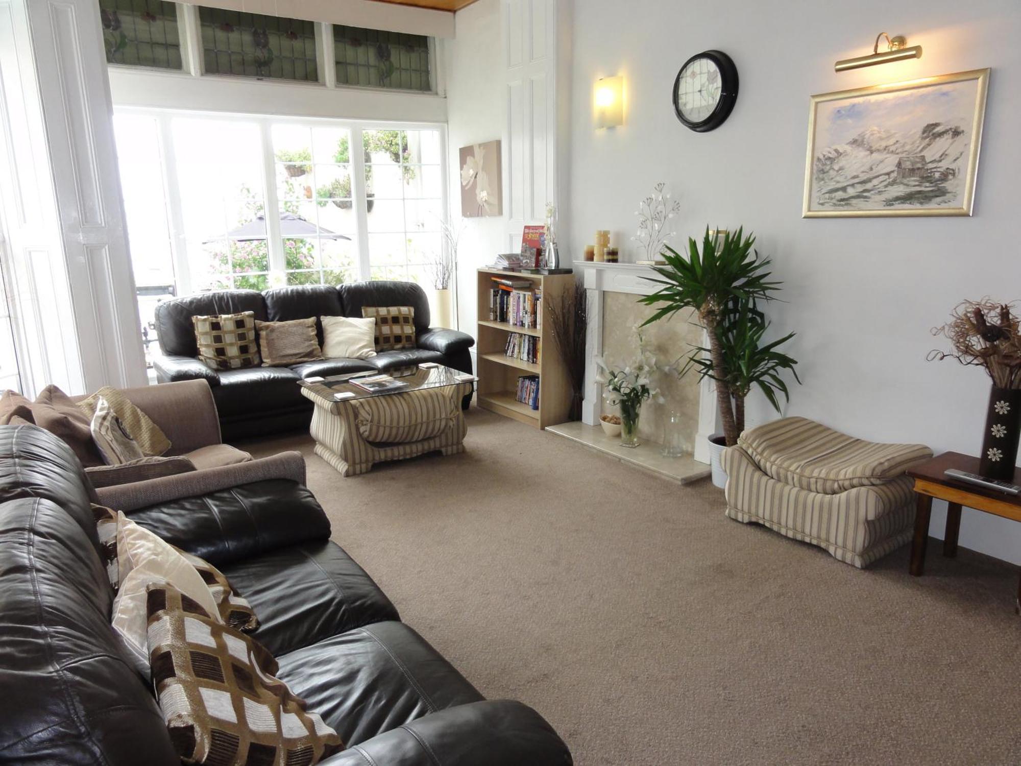 Edelweiss Guest House Douglas Ngoại thất bức ảnh