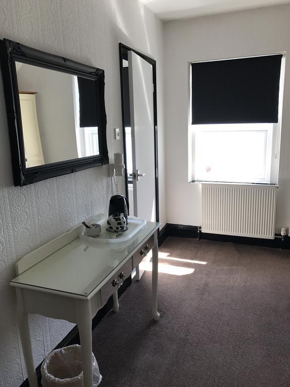 Edelweiss Guest House Douglas Ngoại thất bức ảnh